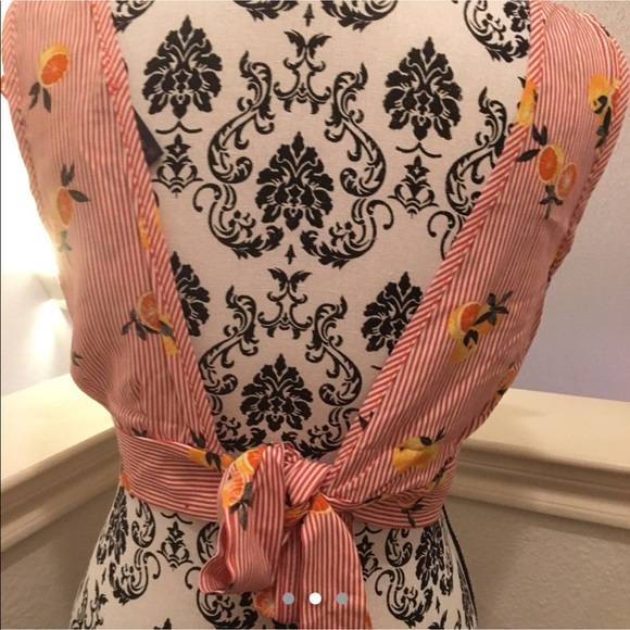 Ruffle crop Top - Red with Oranges 🍊 - Picture 8 of 8